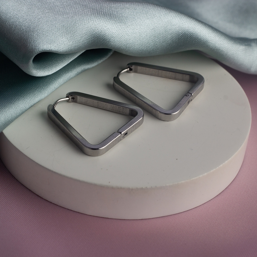 Brinco Argola TriânguloAço Inox Milena