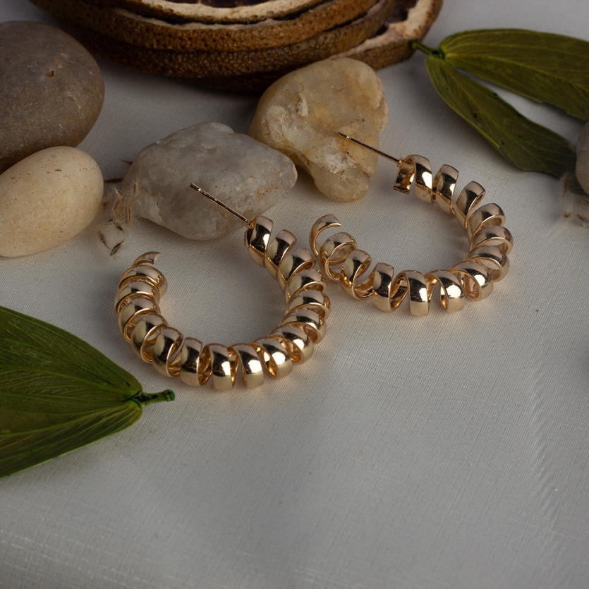 Brinco Argola Espiral M Dourada Naomi