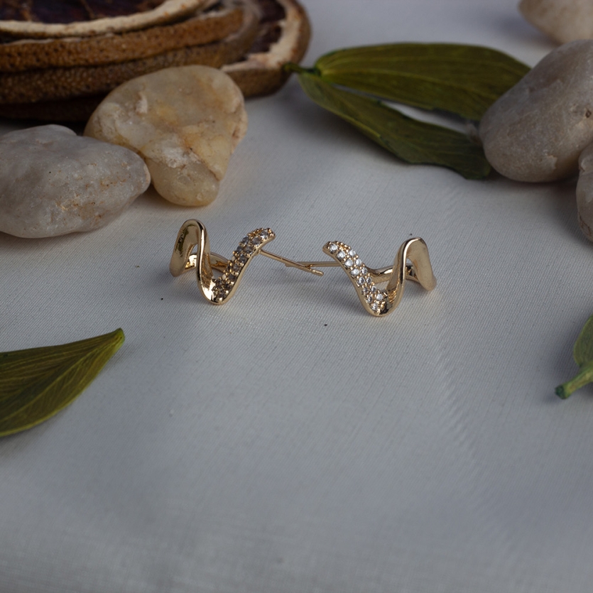 Brinco S Cravejado Dourado Guiomar