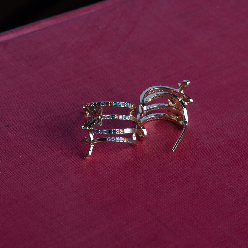 Brinco Ear Cuff Borboletas e Pedras Coloridas Dourado Elis