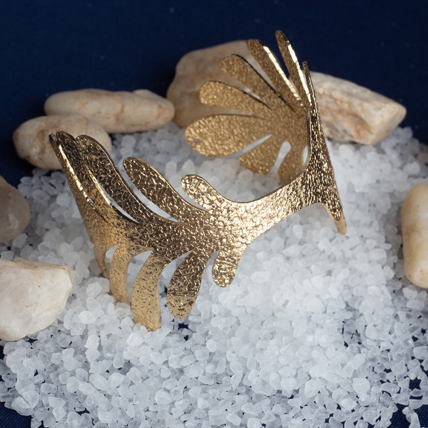 Bracelete Folha Escovado Regulável Dourado