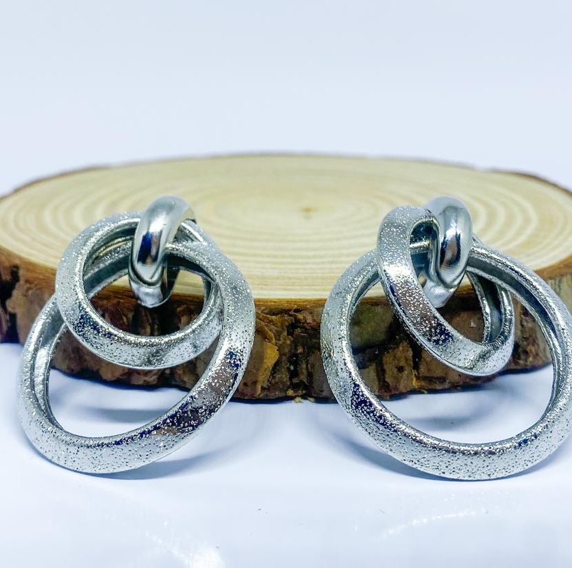 Brinco Dois Elos Trabalhados Prata