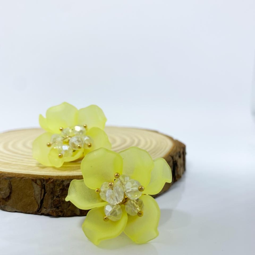 Brinco Flor Amarela Jordana
