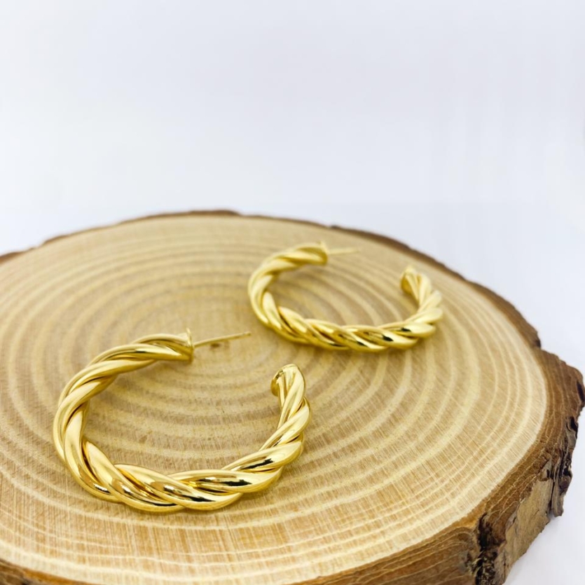 Brinco Argola Torcida M Dourado Jana