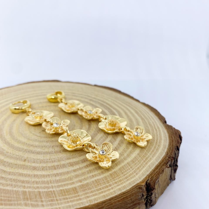 Brinco Longo Quatro Flores Dourado Joelen