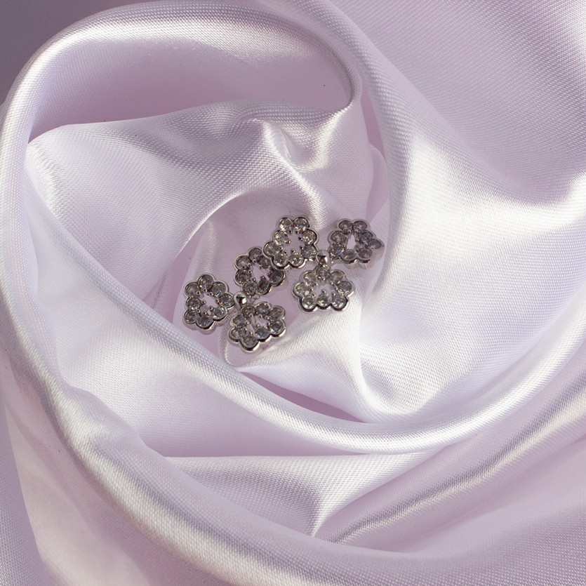 Brinco Flor Corações Cravejados Prata