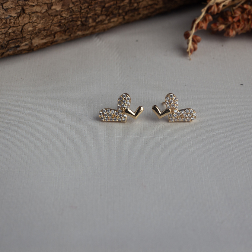 Brinco Corações Cravejado Dourado Mara