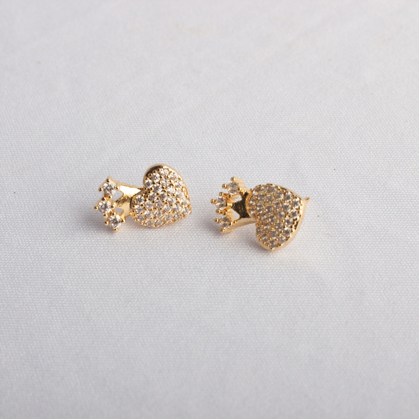 Brinco Coração Coroa Cravejado Dourado Rosa