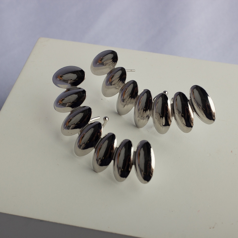 Brinco Ear Cuff Oval Prata Luciana