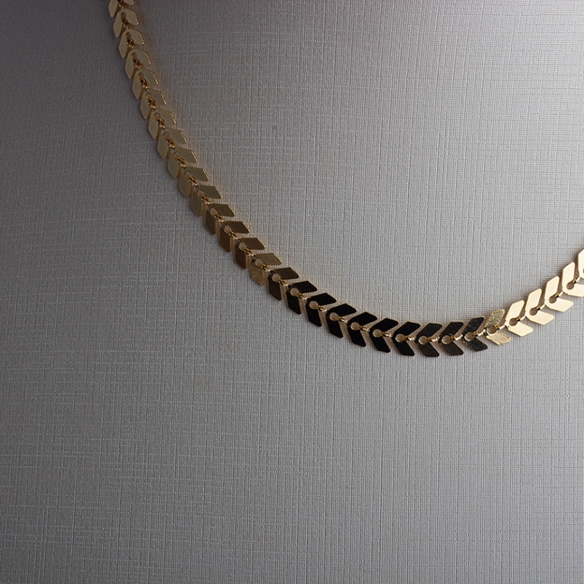 Colar Escama Dourado Celeste