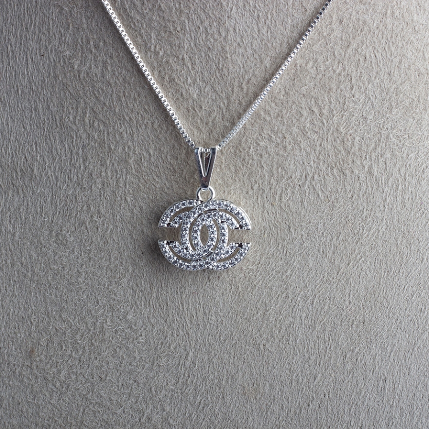 Colar CC Cravejado Prata Lívia